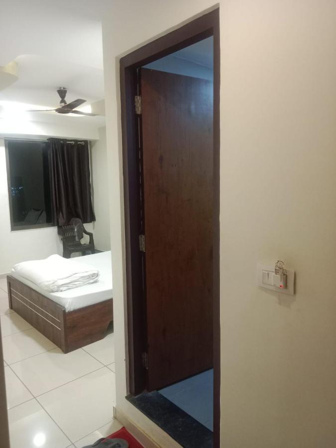 Hotel Shreeji'S Gandhinagar Exterior foto